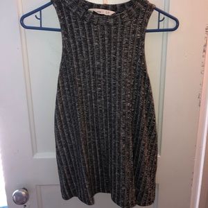 Grey open/flowy back tank